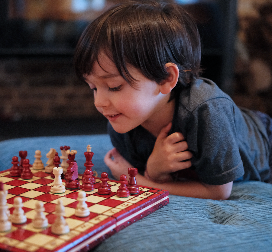 Pourquoi les jeux en bois sont pédagogiques pour les enfants