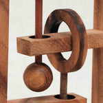 Vue détaillée du mécanisme ficelle et anneau en bois – Jeux Faugère