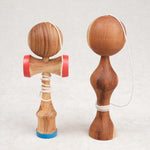 Comparatif entre bilboquet Kendama et bilboquet Goutte côte à côte