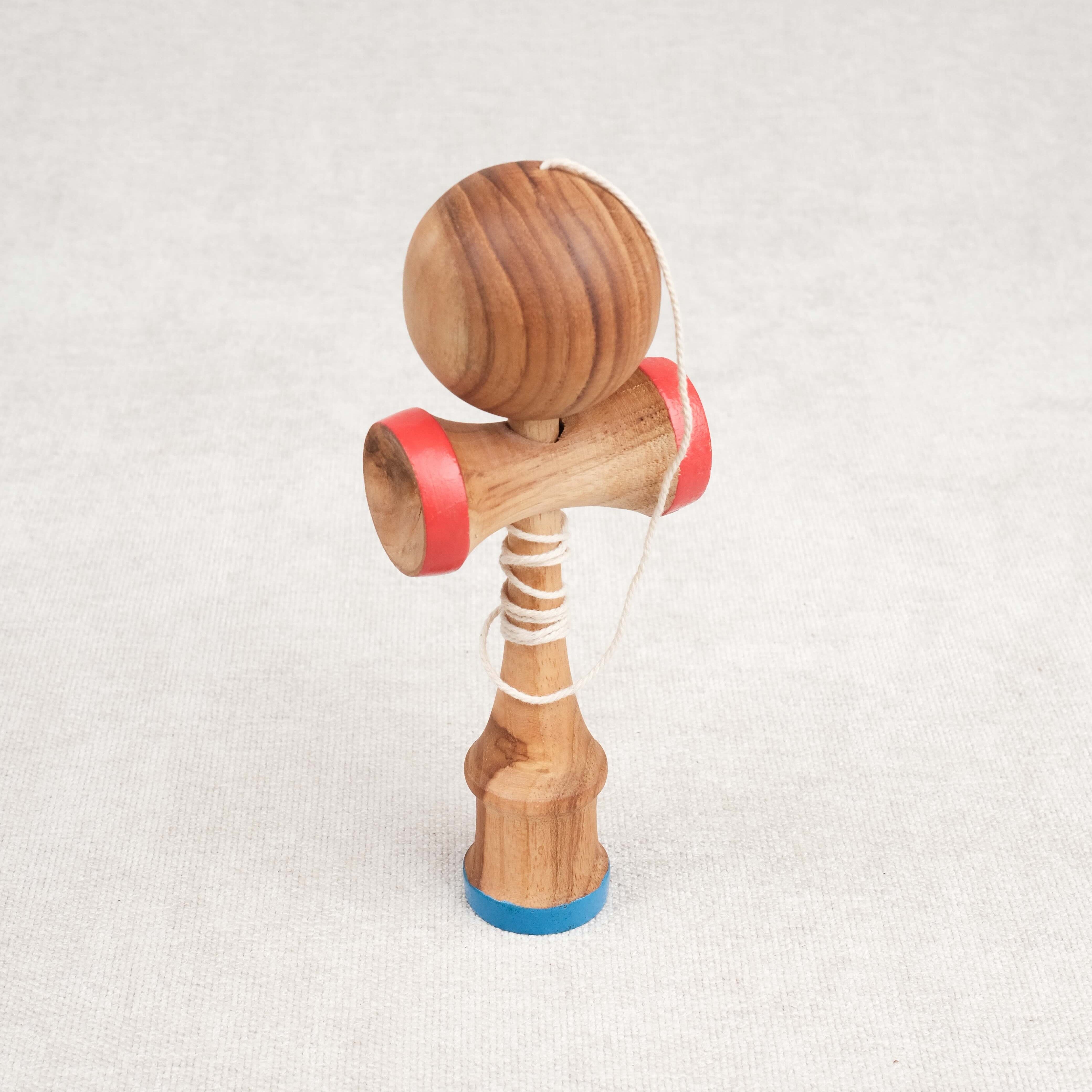 Kendama en bois d’acacia – Pack Malin Jeux d’adresse