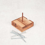 Casse-tête Les Clous en bois et métal avec base carrée et clous séparés