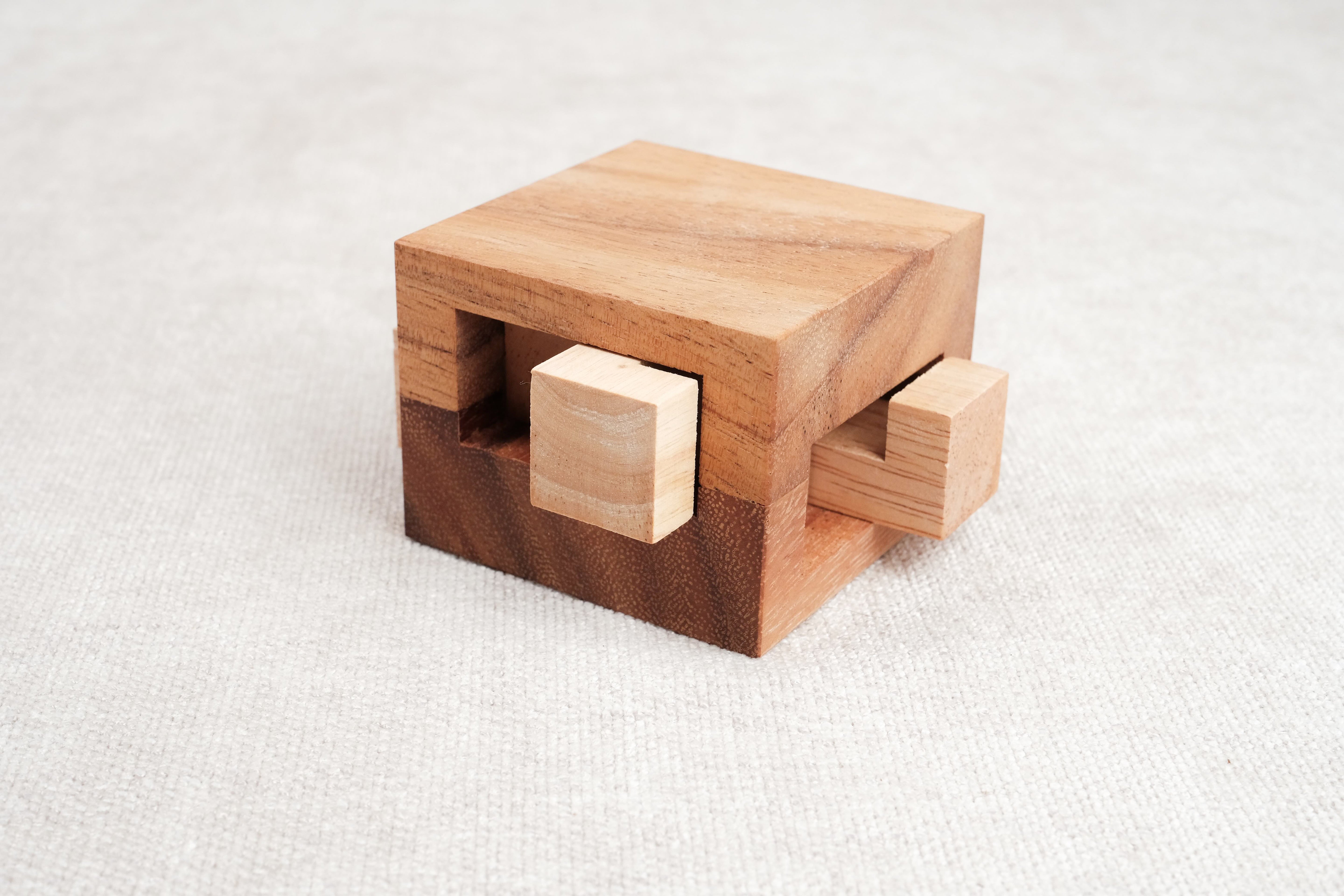 Puzzle en bois 4 Notches – Casse-tête démontable original pour développer logique et patience – Jeux Faugère