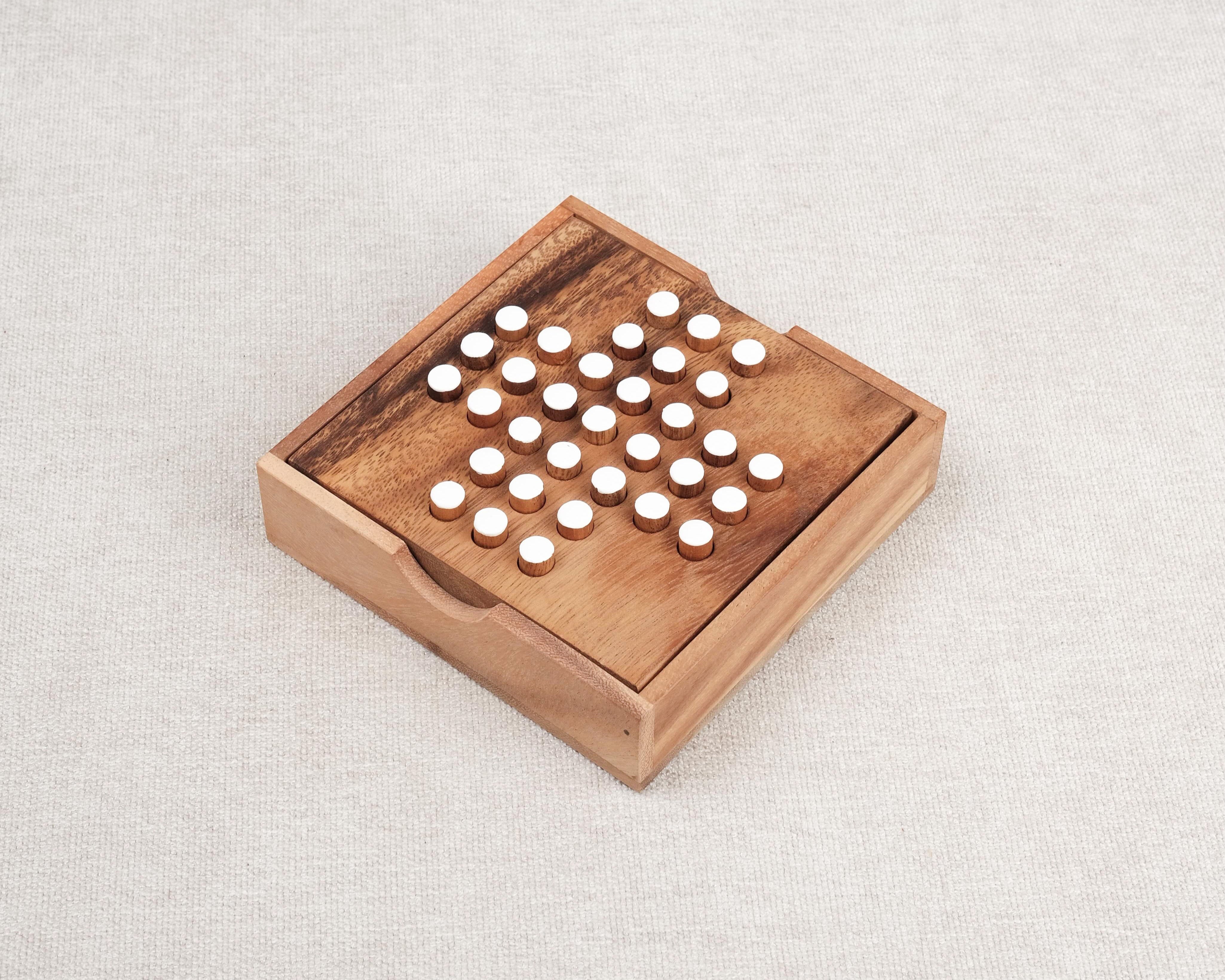 Solitaire en bois format L – jeu de stratégie traditionnel