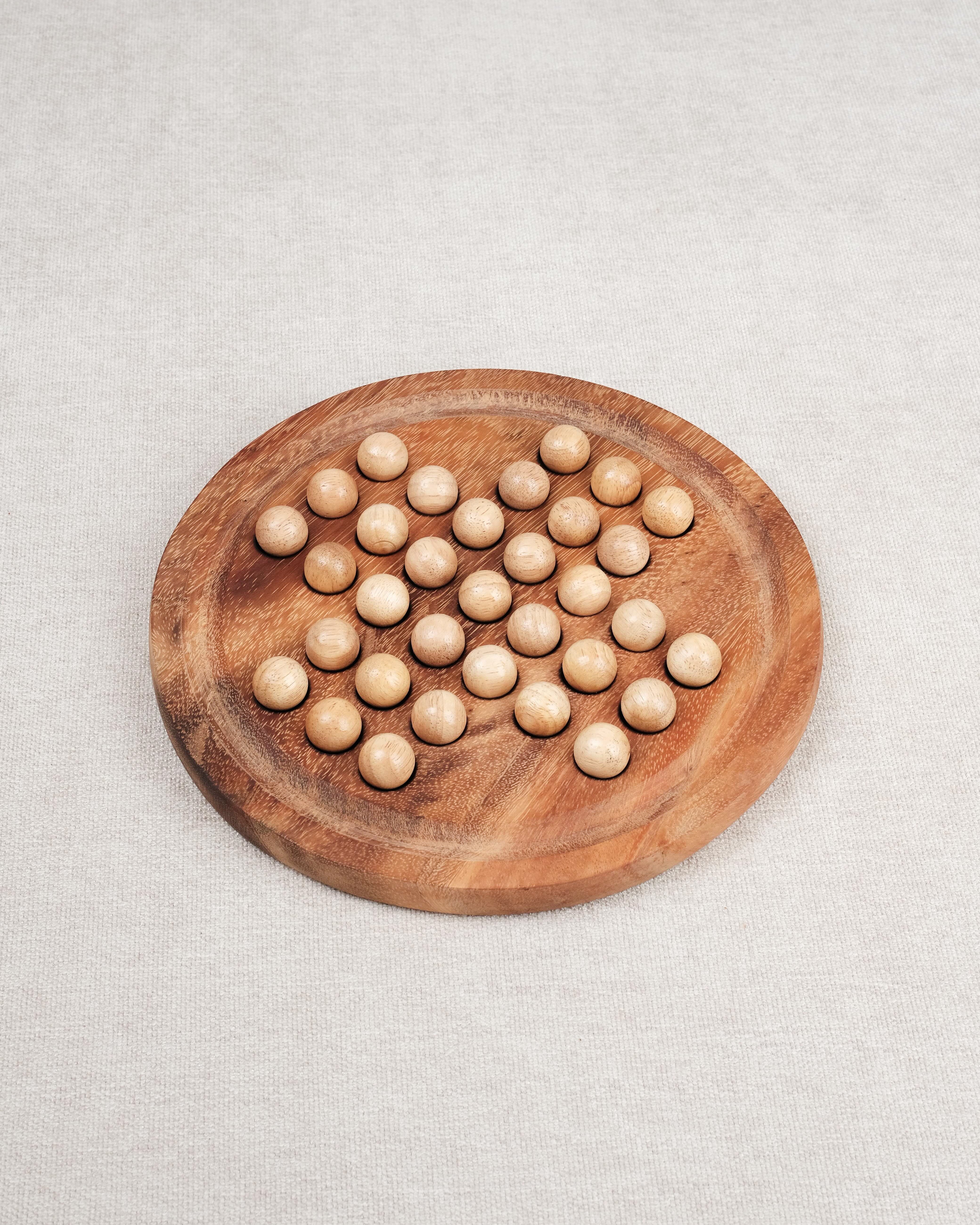 Plateau de Solitaire rond en bois vu du dessus