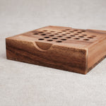 Boîte de rangement fermée du solitaire format voyage