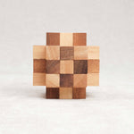 Casse-tête Fonzo en bois vue latérale – puzzle 3D avec 33 pièces imbriquées