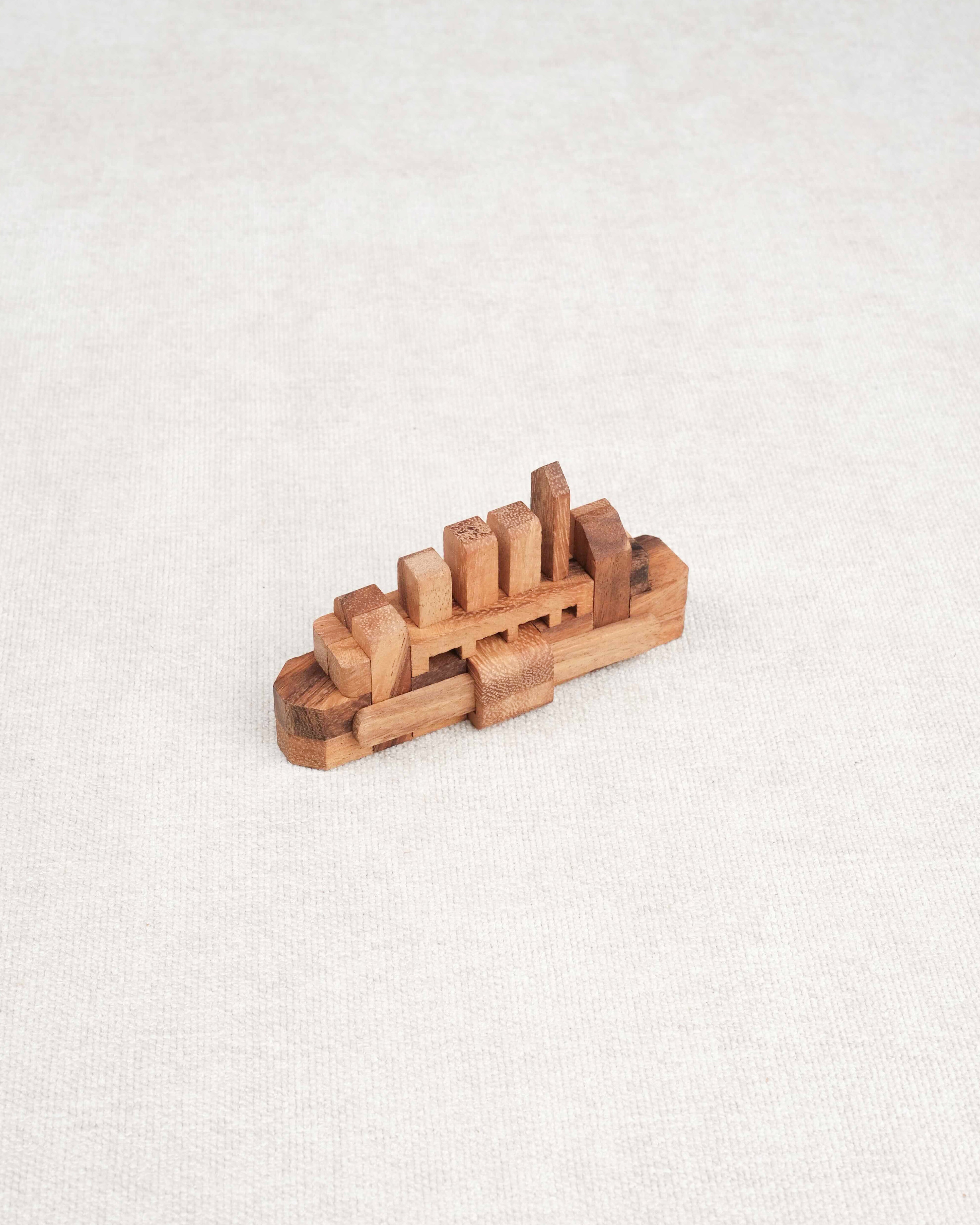 Casse-tête en bois Bateau M – puzzle 3D à démonter et remonter