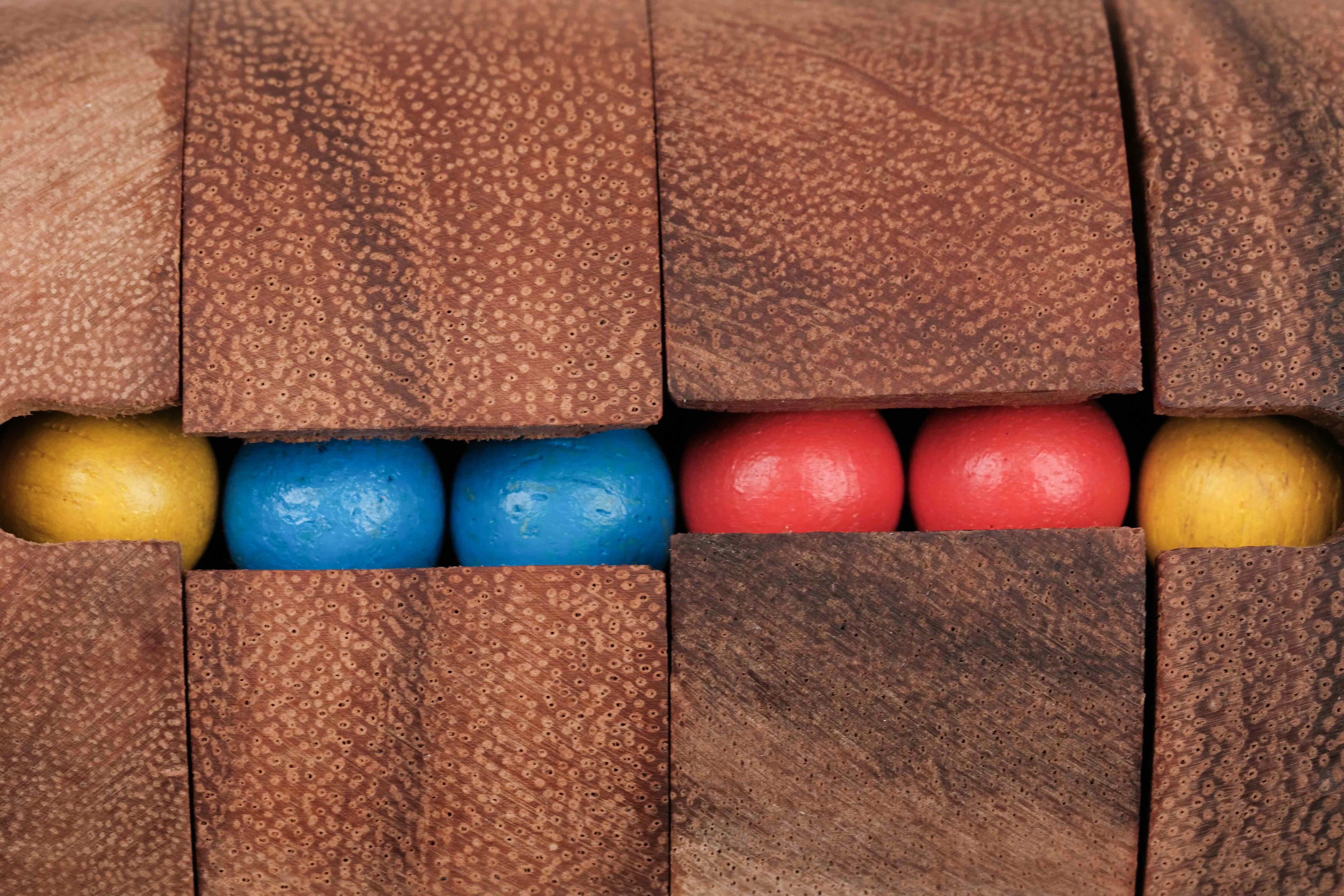 détails des billes colorées du casse-tête REVOLVE – Jeux Faugère