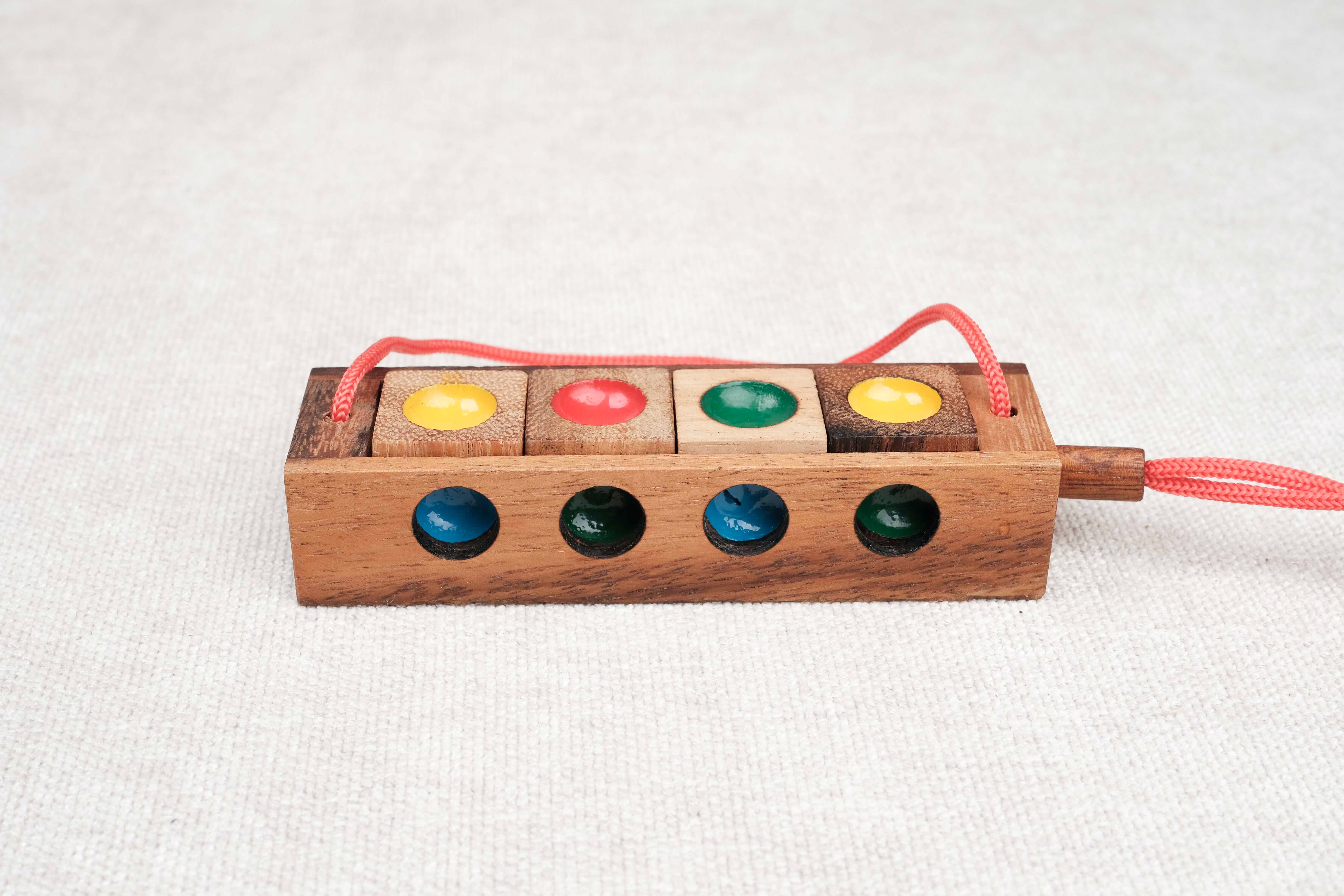 Casse-tête rectangulaire en bois avec couleurs alignées – Jeux Faugère