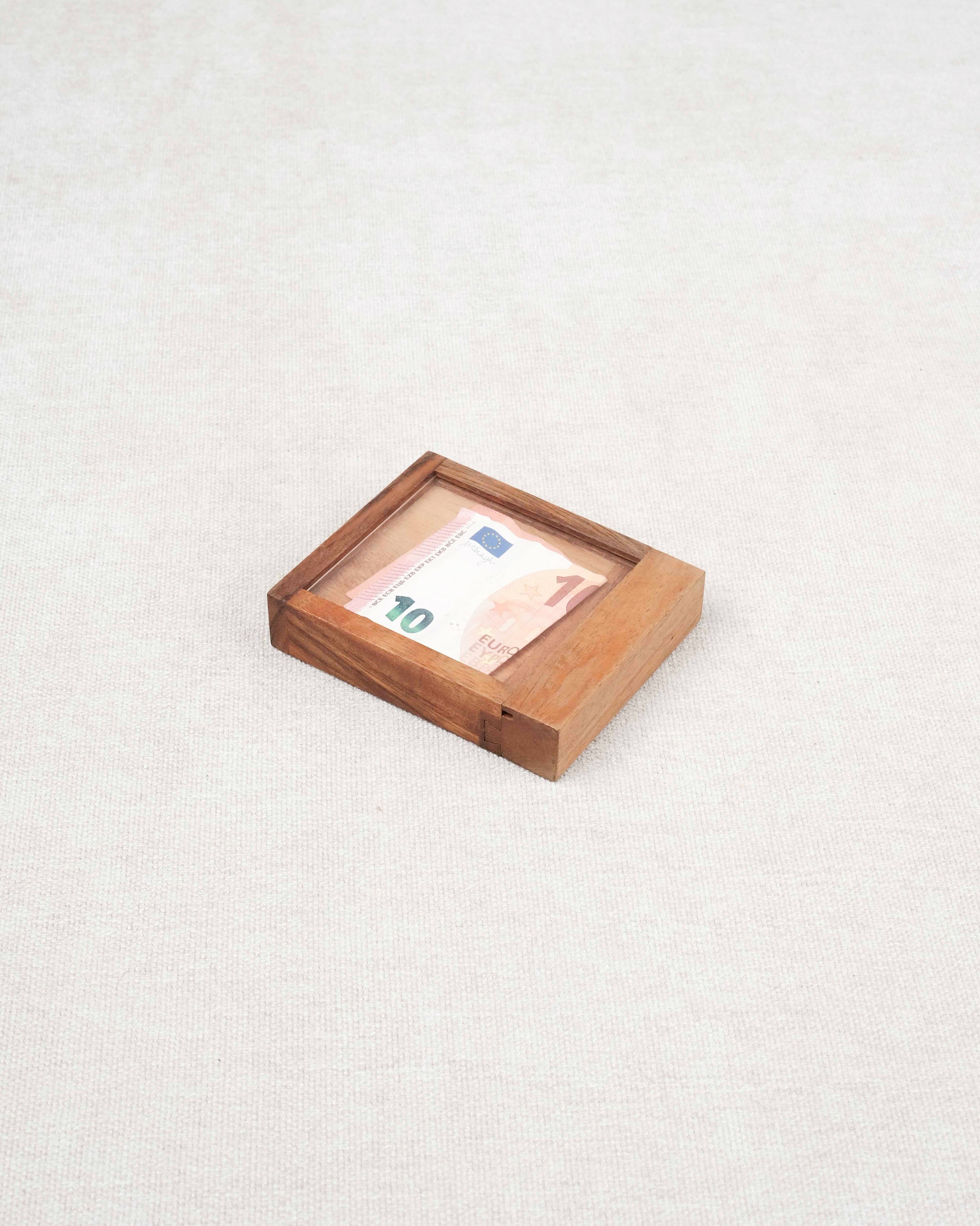 Okazou – Boîte secrète casse-tête en bois avec billet piégé à l’intérieur – Jeux Faugère