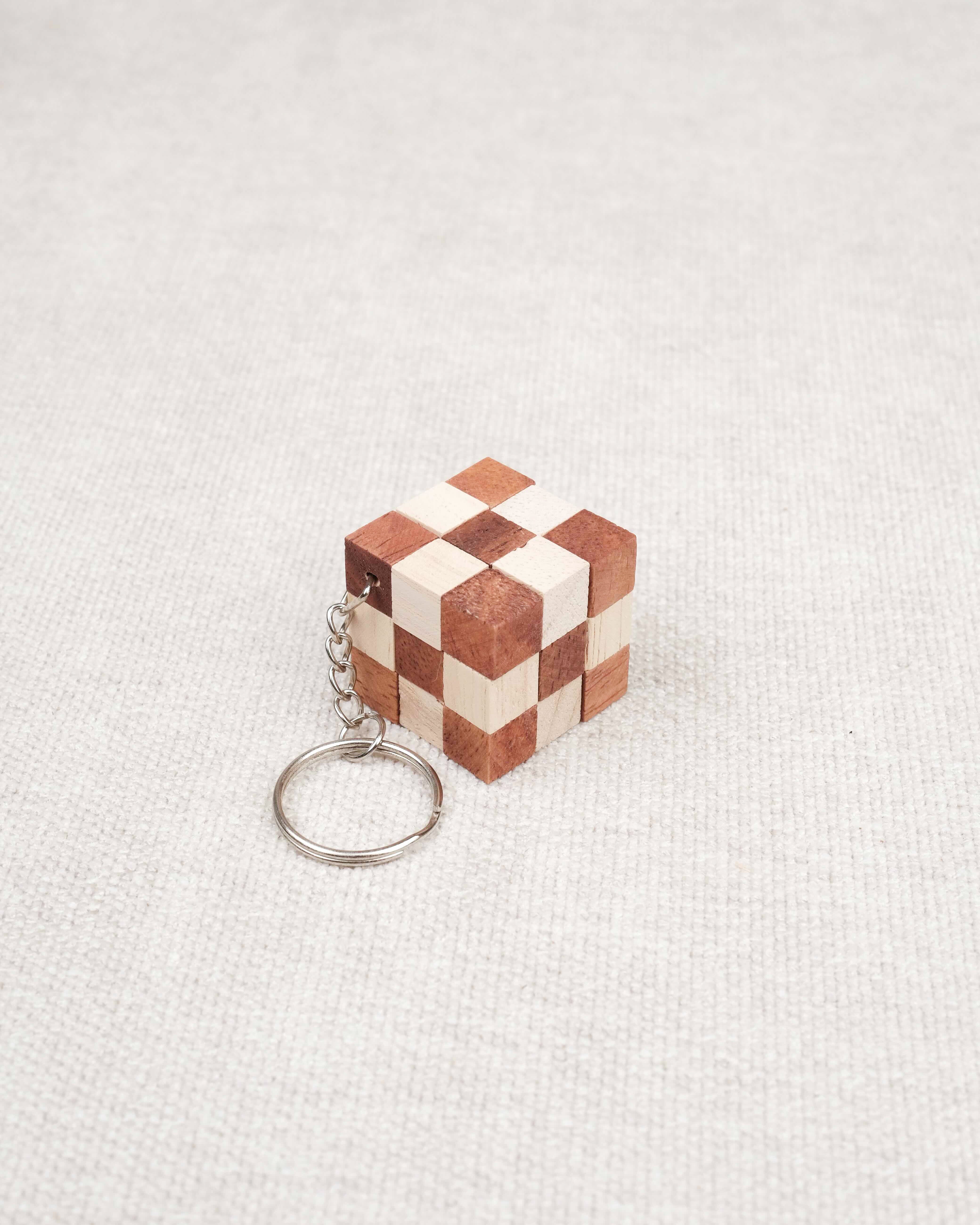 Mini cube serpent en bois porte-clés, casse-tête démontable.