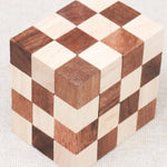 Double Cube Serpent en bois, vue rapprochée – Jeux Faugère