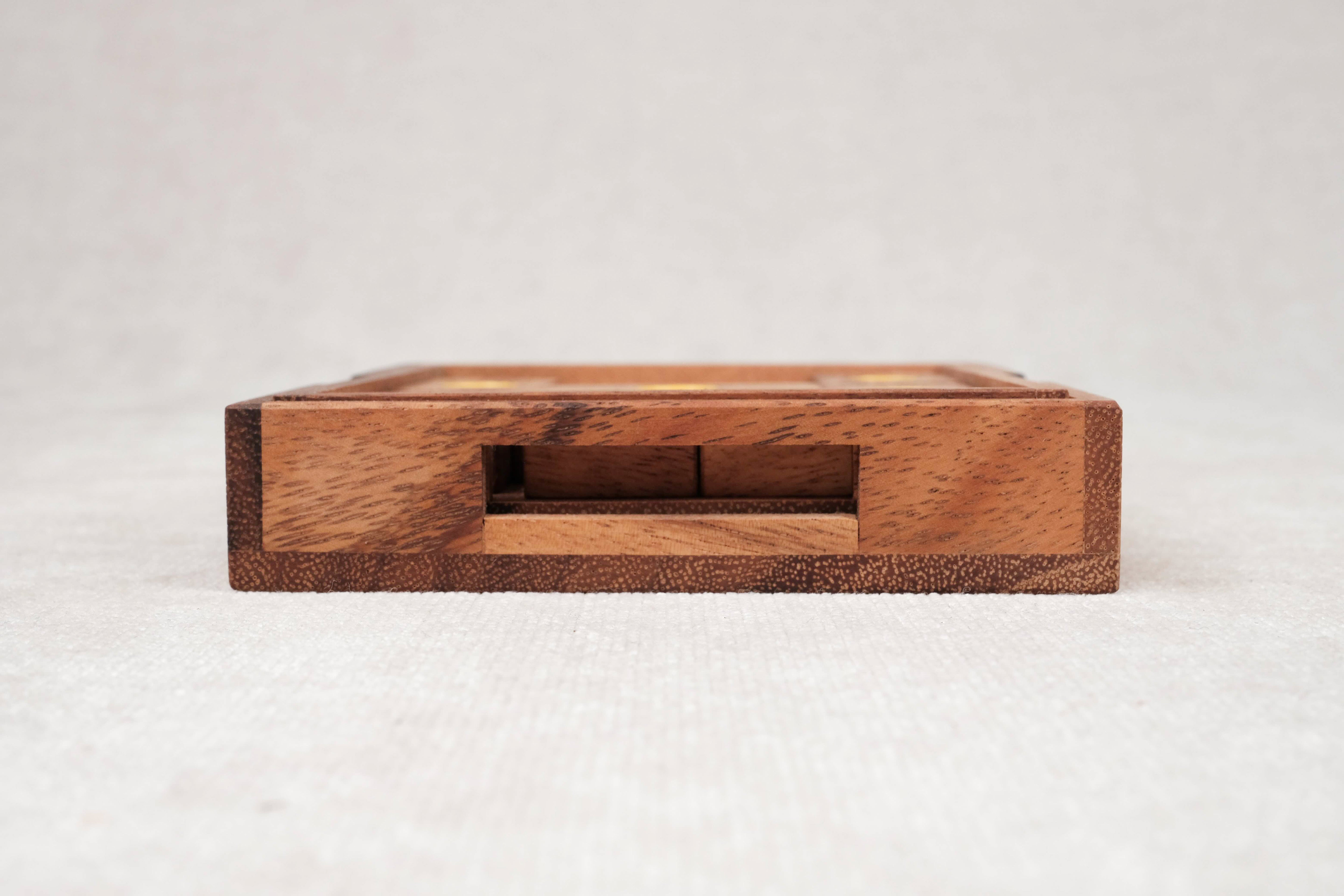 Jeu de logique en bois L’Âne rouge – L – Casse-tête coulissant Jeux Faugère