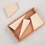 Casse-tête Square en bois, compartiment avec pièces géométriques.
