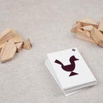 Pièces en bois en duel avec cartes défis illustrées avec silhouettes à reproduire – Double Tangram Œuf Jeux Faugère
