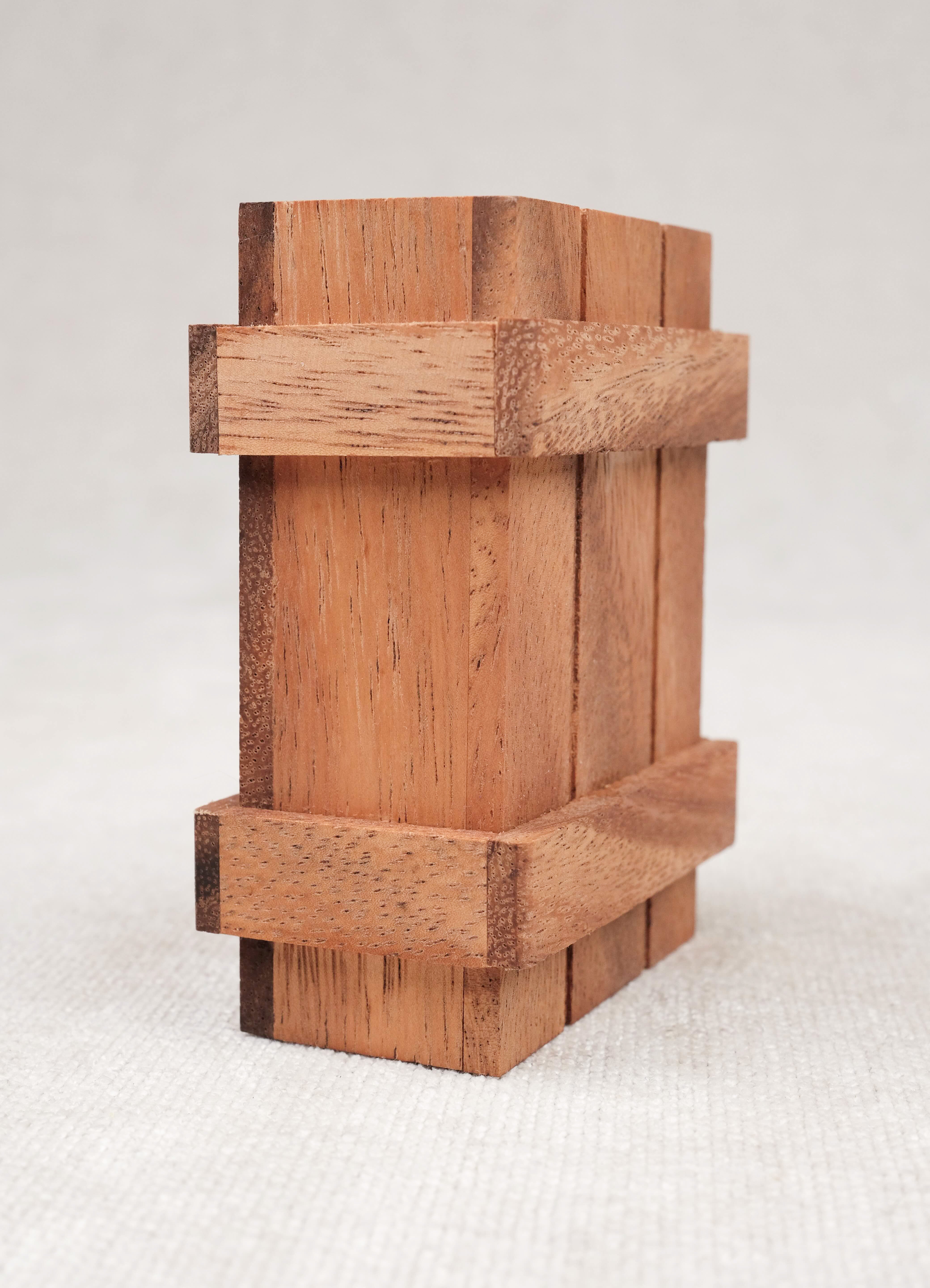 Casse-tête Boîte Secrète en bois posé debout – Best-seller Jeux Faugère