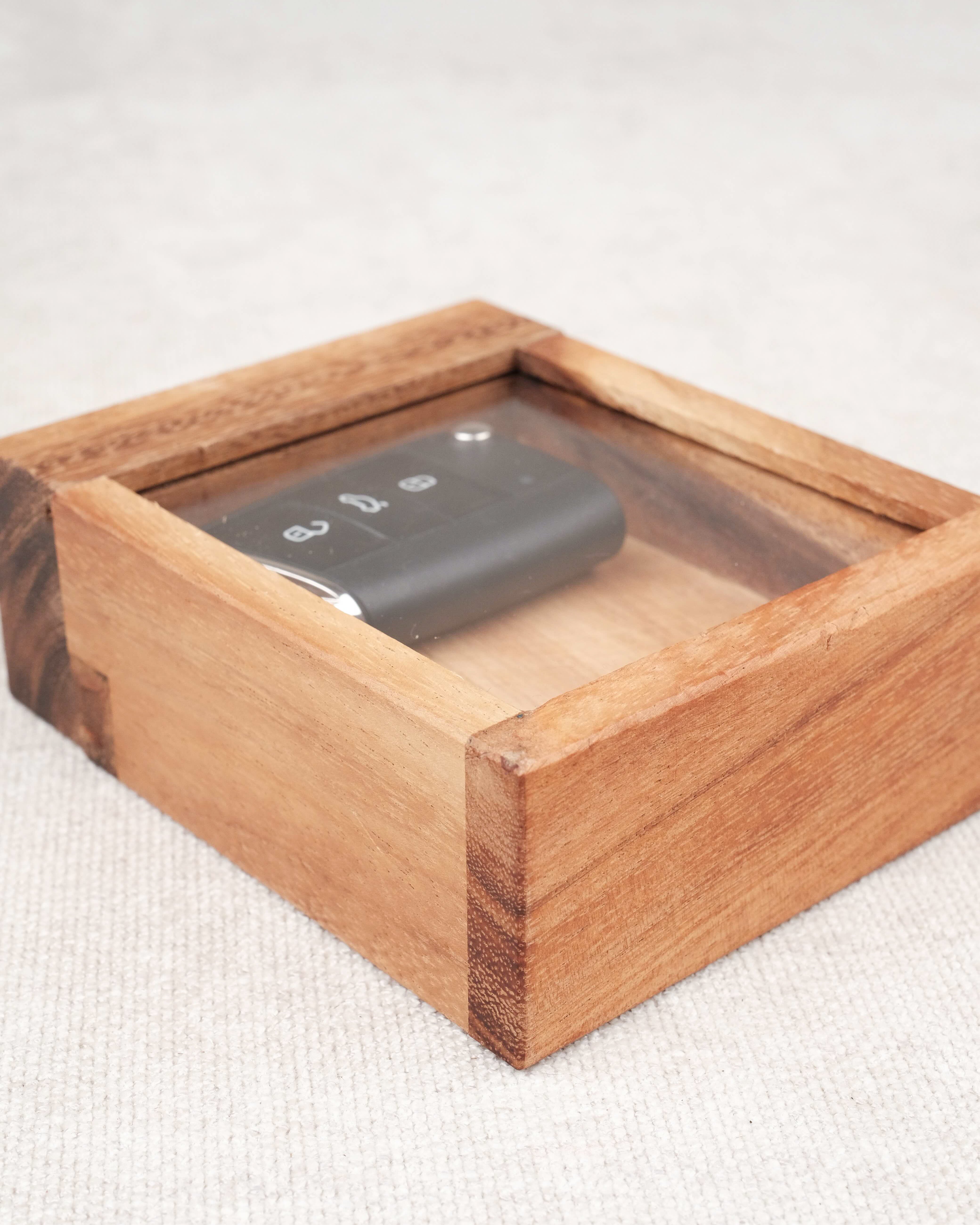 En cas d’urgence – Casse-tête boîte secrète en bois avec clé piégée à l’intérieur – Jeux Faugère