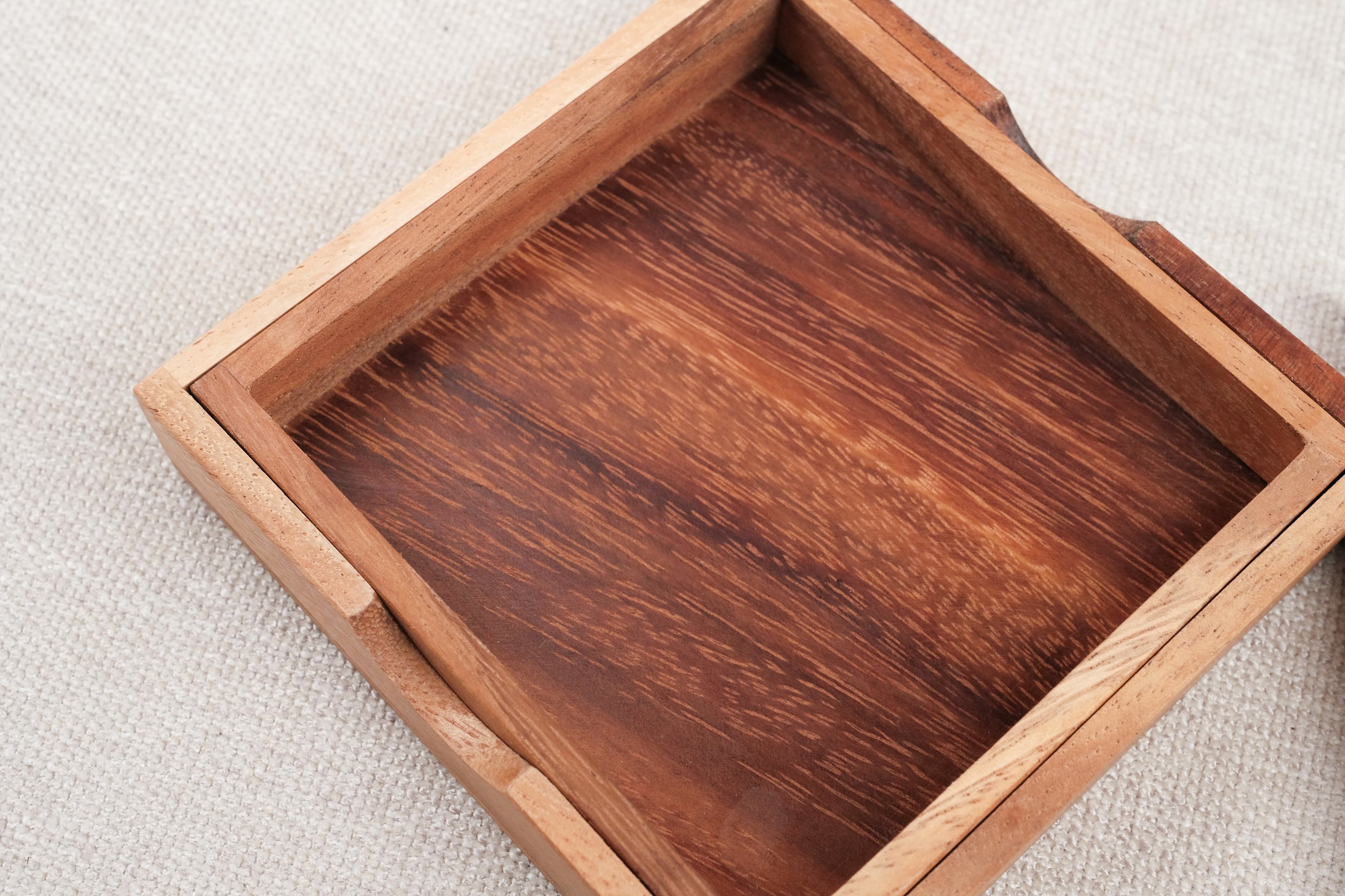 Coffret vide en bois avec emplacement du tangram – Tangram et son Livret Jeux Faugère