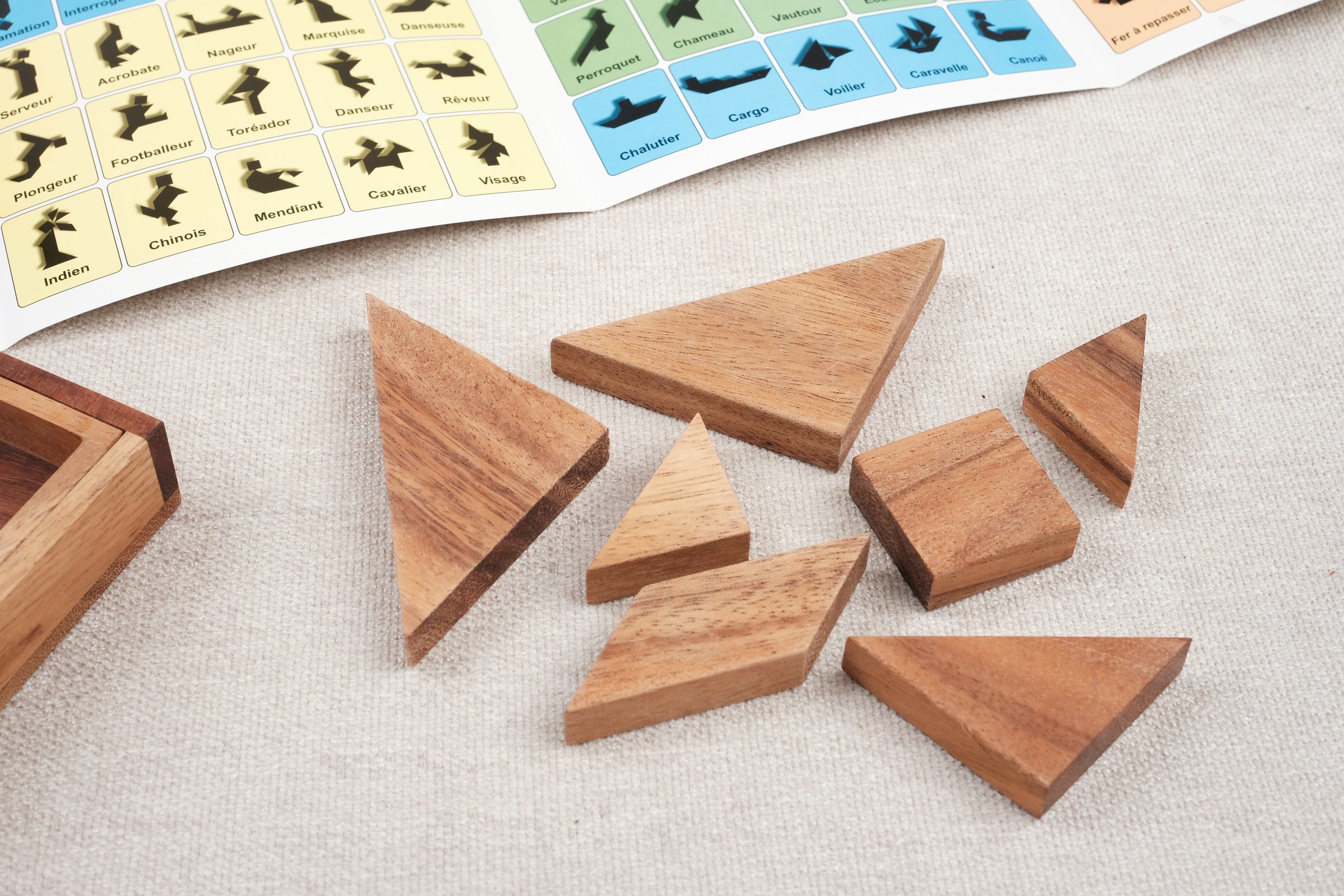 Pièces géométriques du tangram en bois prêtes à assembler – Tangram et son Livret Jeux Faugère