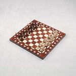 Jeu d’échecs grand format L en bois marron clair et naturel, plateau ouvert