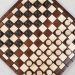 Jeu de dames grand format en bois marron clair et foncé