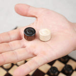 Pions de dames en bois clair et foncé format M