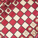 Jeu d’échecs rouge et bois clair, grand format L, plateau ouvert vue du dessus