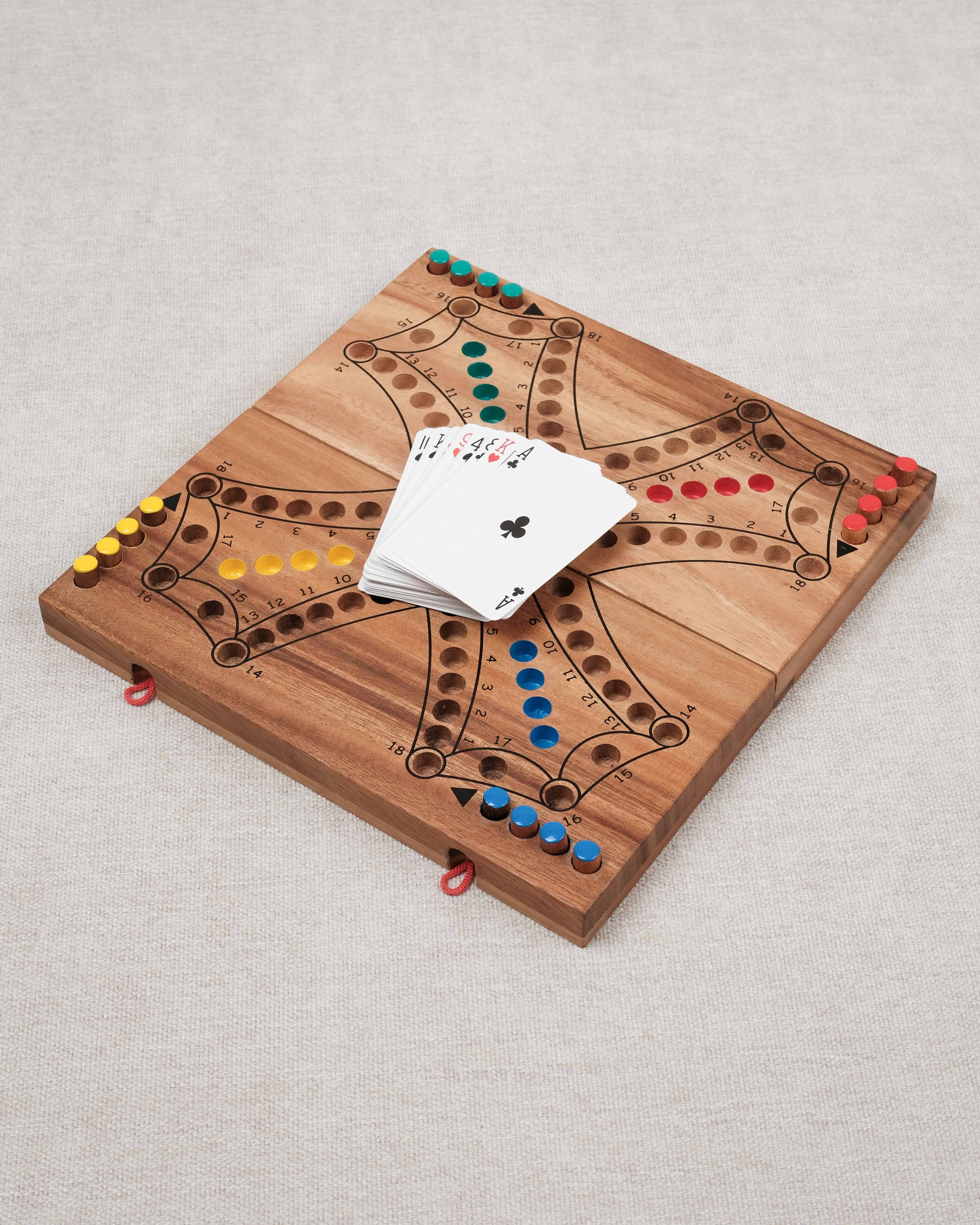 Coffret en bois acacia foncé du jeu de Tock 4 joueurs format L