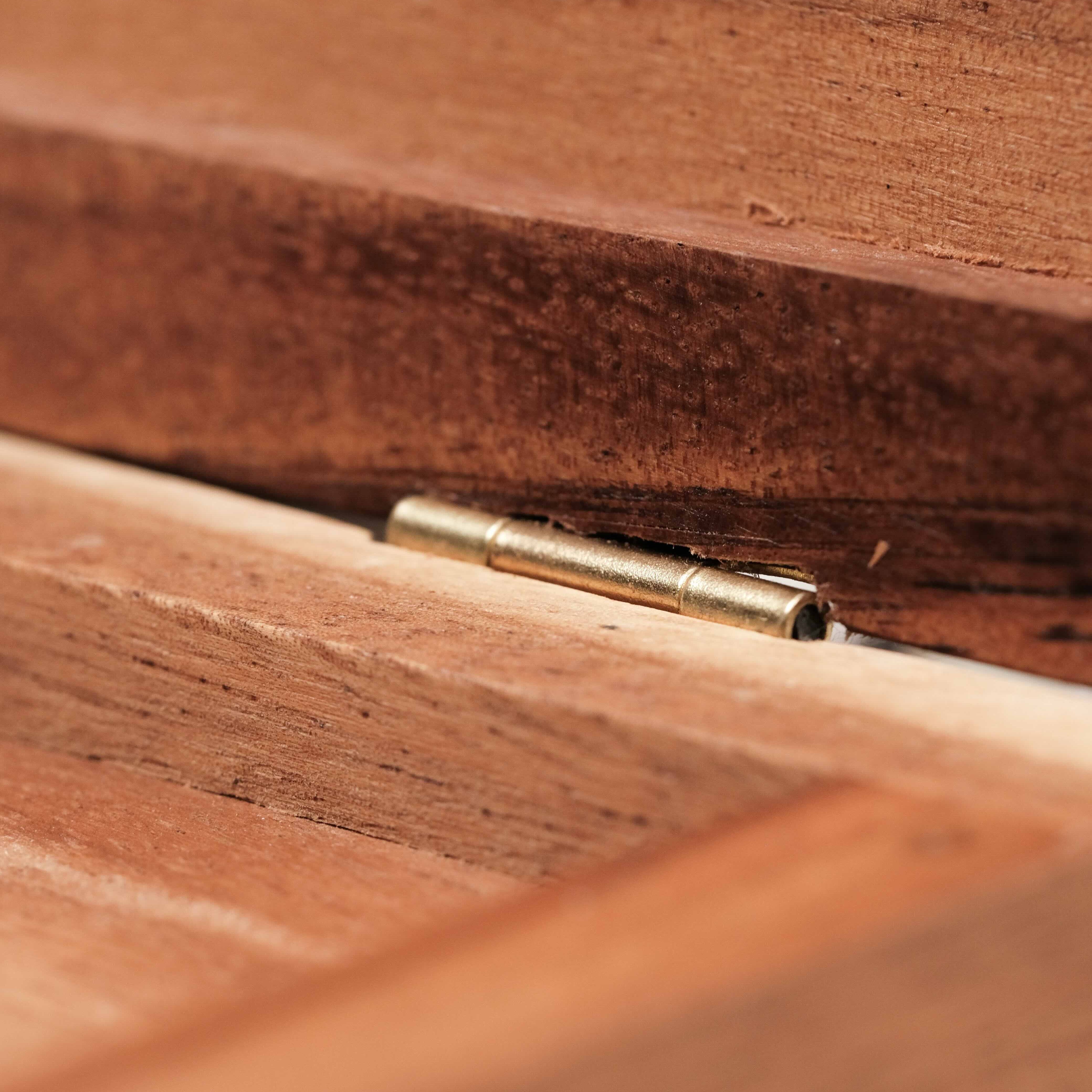 détails fermeture du coffret Plateau du Tock 4 joueurs