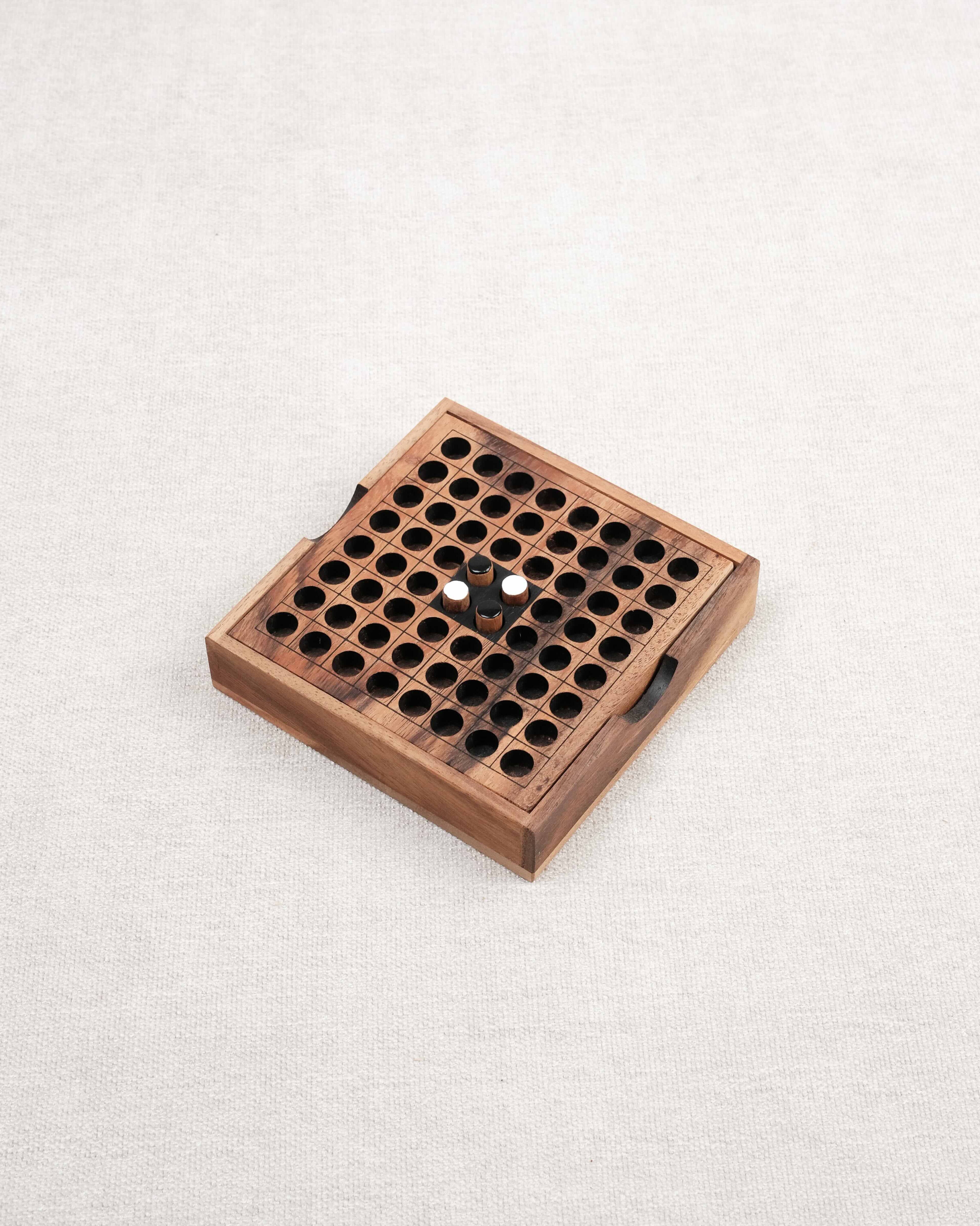 Jeu Othello / Reversi en bois acacia avec pions