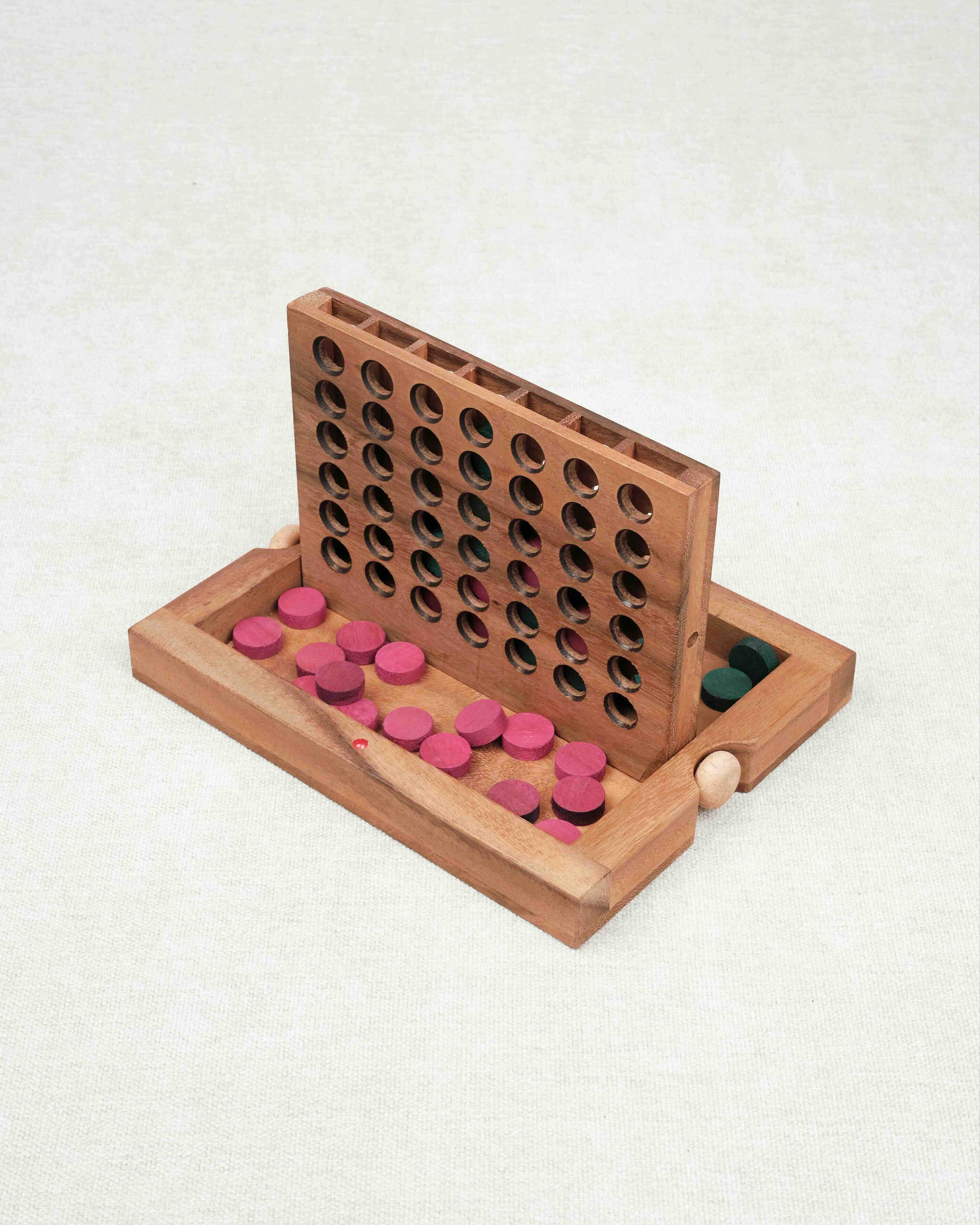 Jeu Puissance 4 en bois massif avec jetons rouges et verts