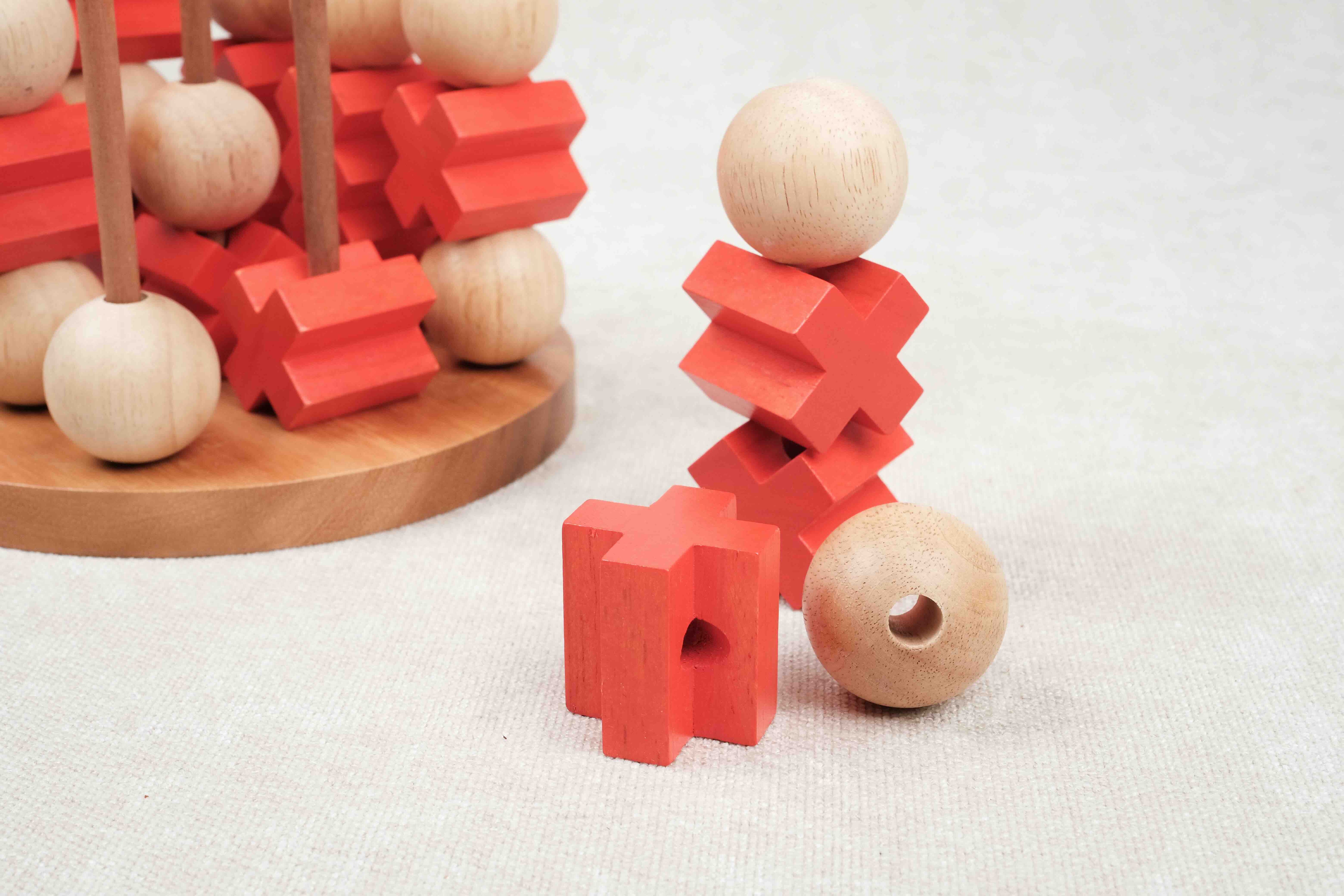 Morpion 3D XL en cours de partie avec pièces alignées