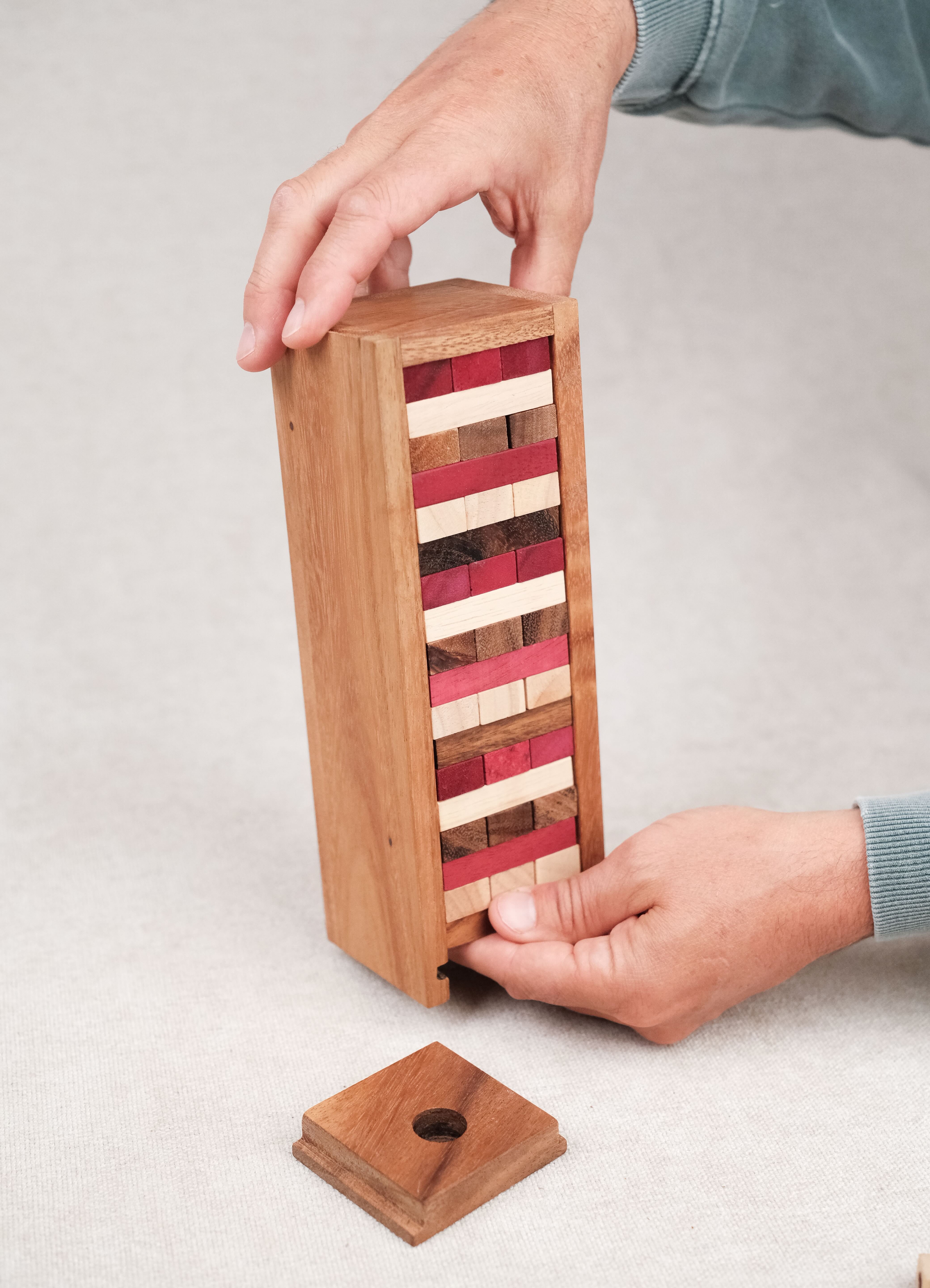 Tour Jenga couleur en coffret bois massif