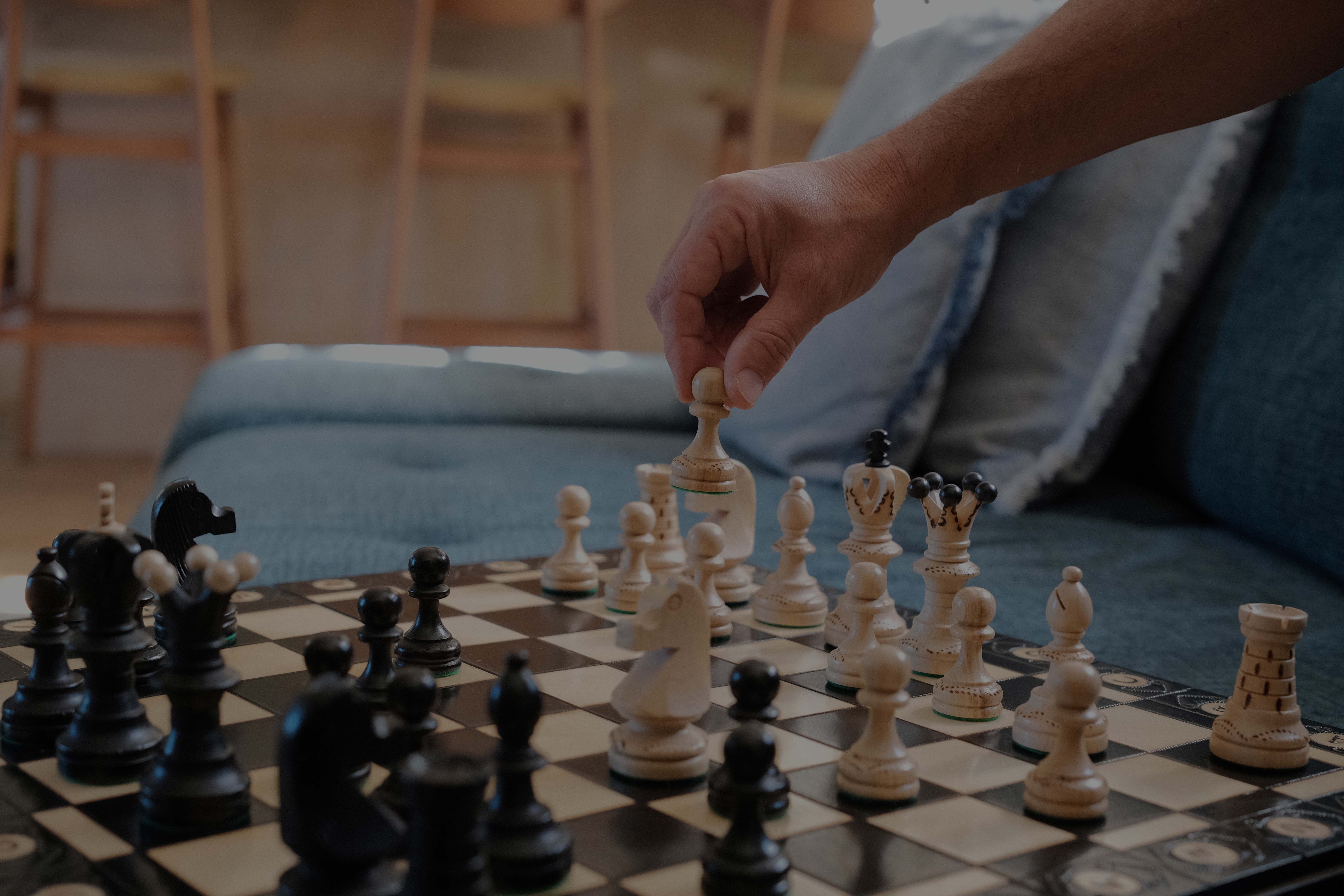 ÉCHECS, DAMES & BACKGAMMON