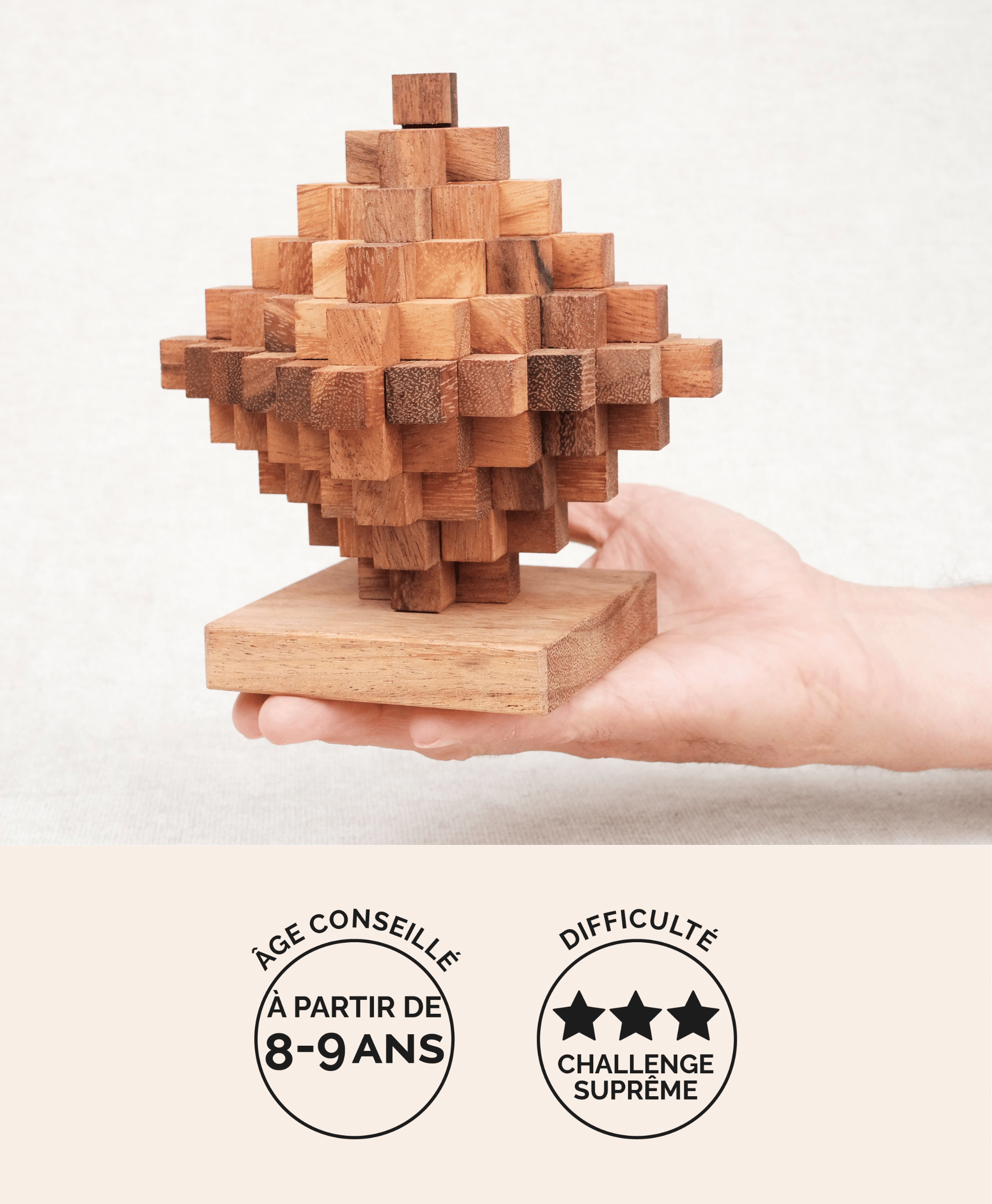 5 Dés en bois standards pour jeux de yams, yathzee ou de société 5 Dés en bois standards pour jeux de yams, yathzee ou de société