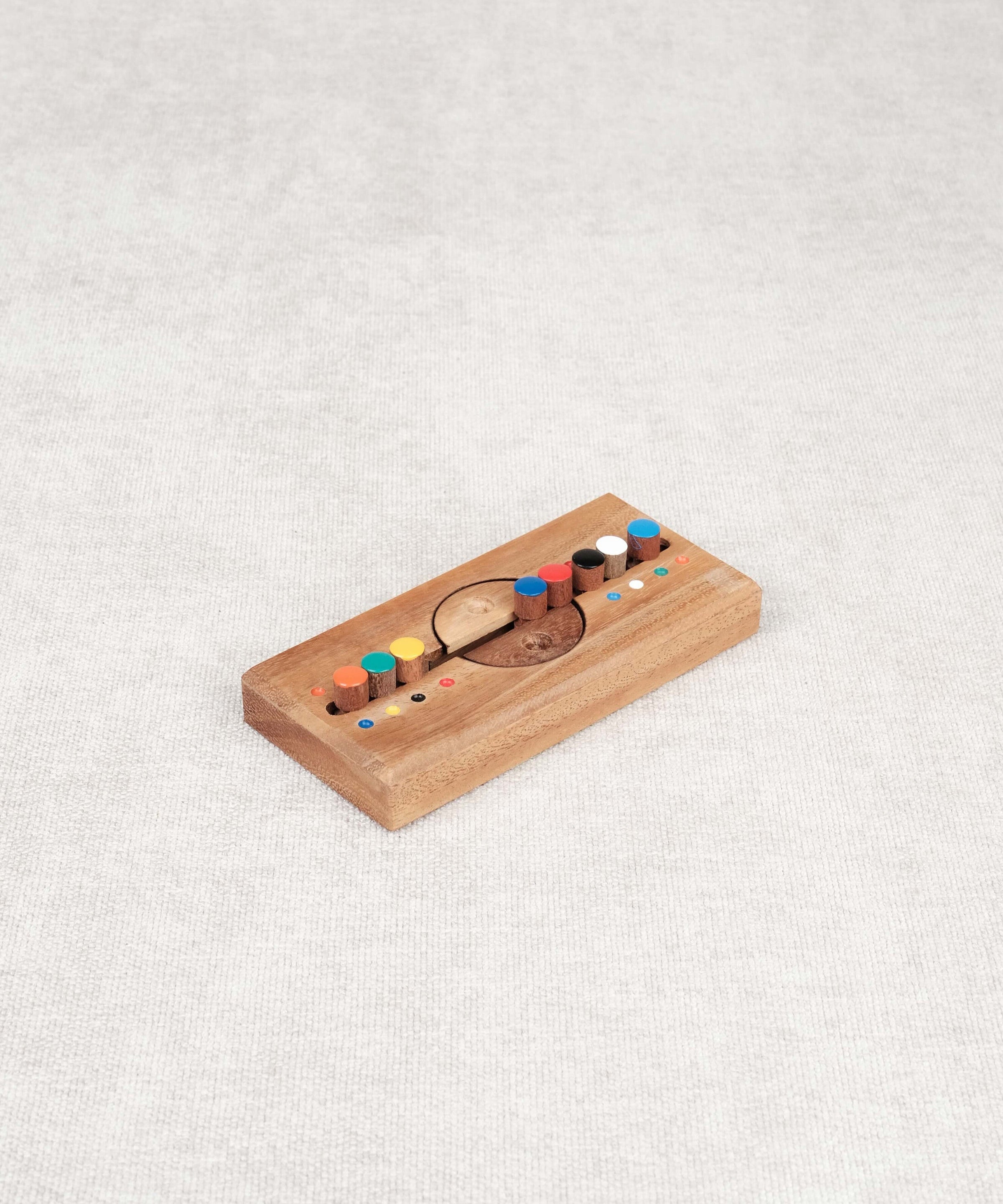 Casse-tête en bois Code Secret avec pions colorés pour enfants – Jeux Faugère