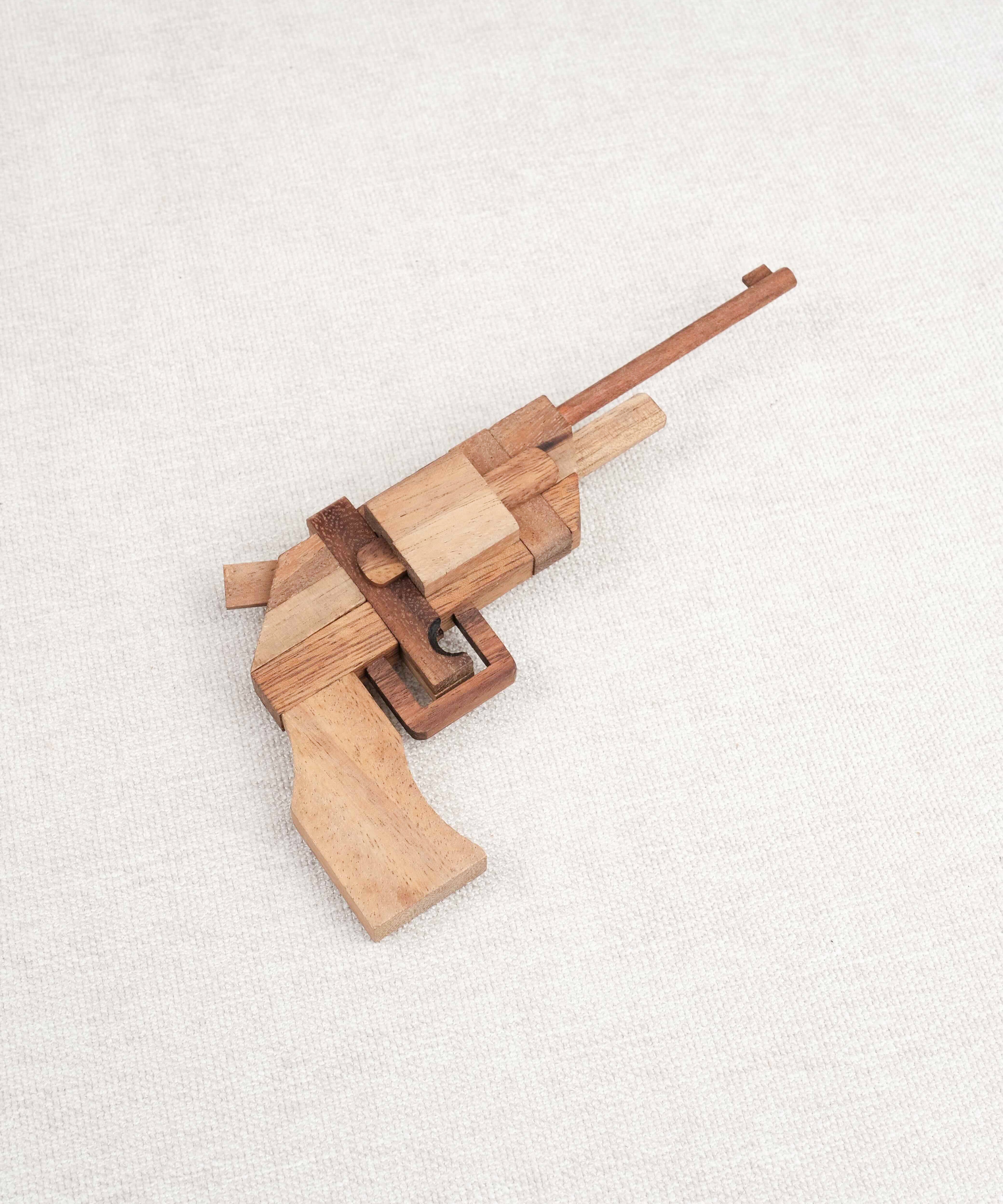 Casse-tête en bois Le Pistolet – puzzle 3D original à démonter et remonter