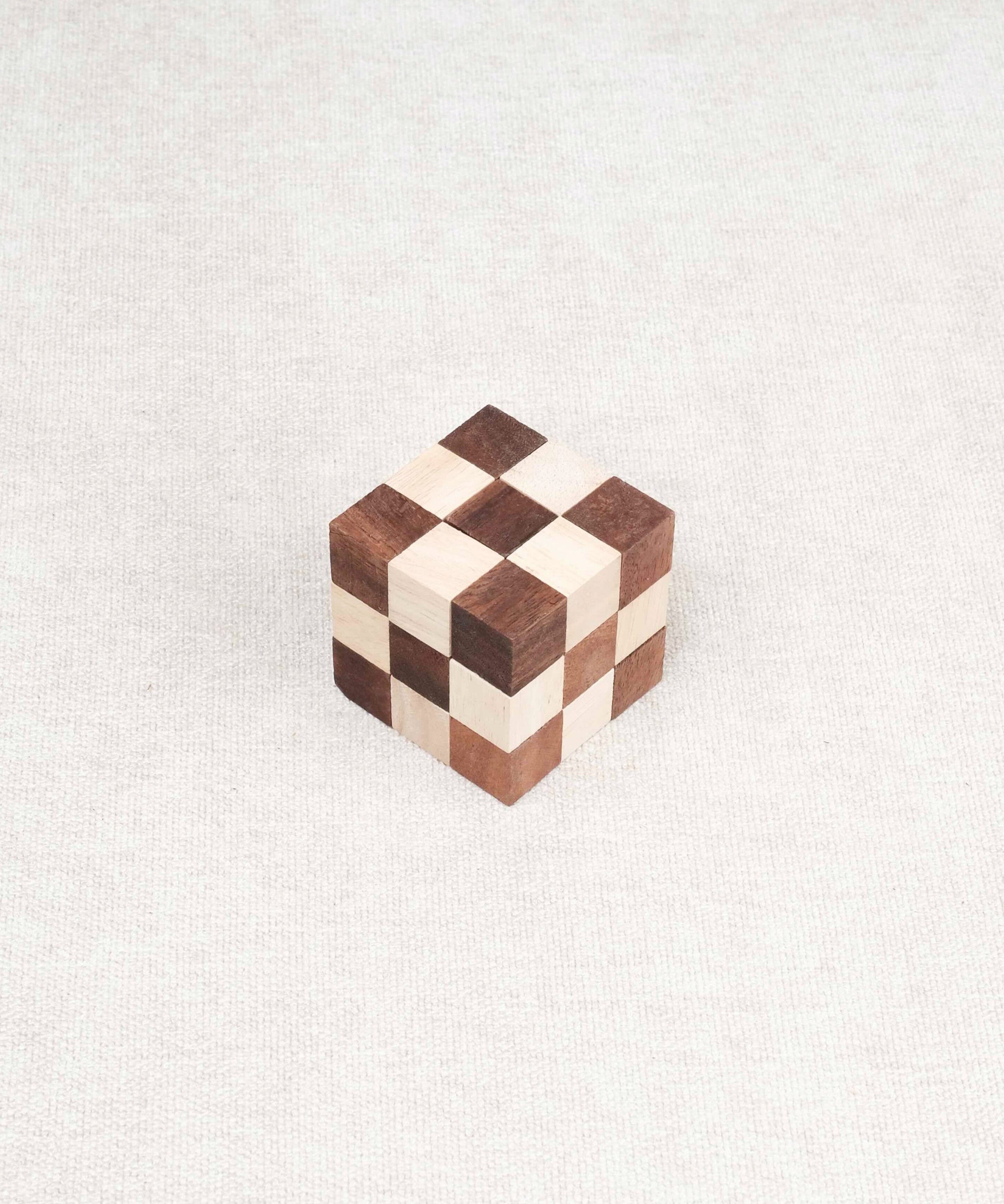 Casse-tête Cube Serpent marron en bois reconstitué – Jeux Faugère
