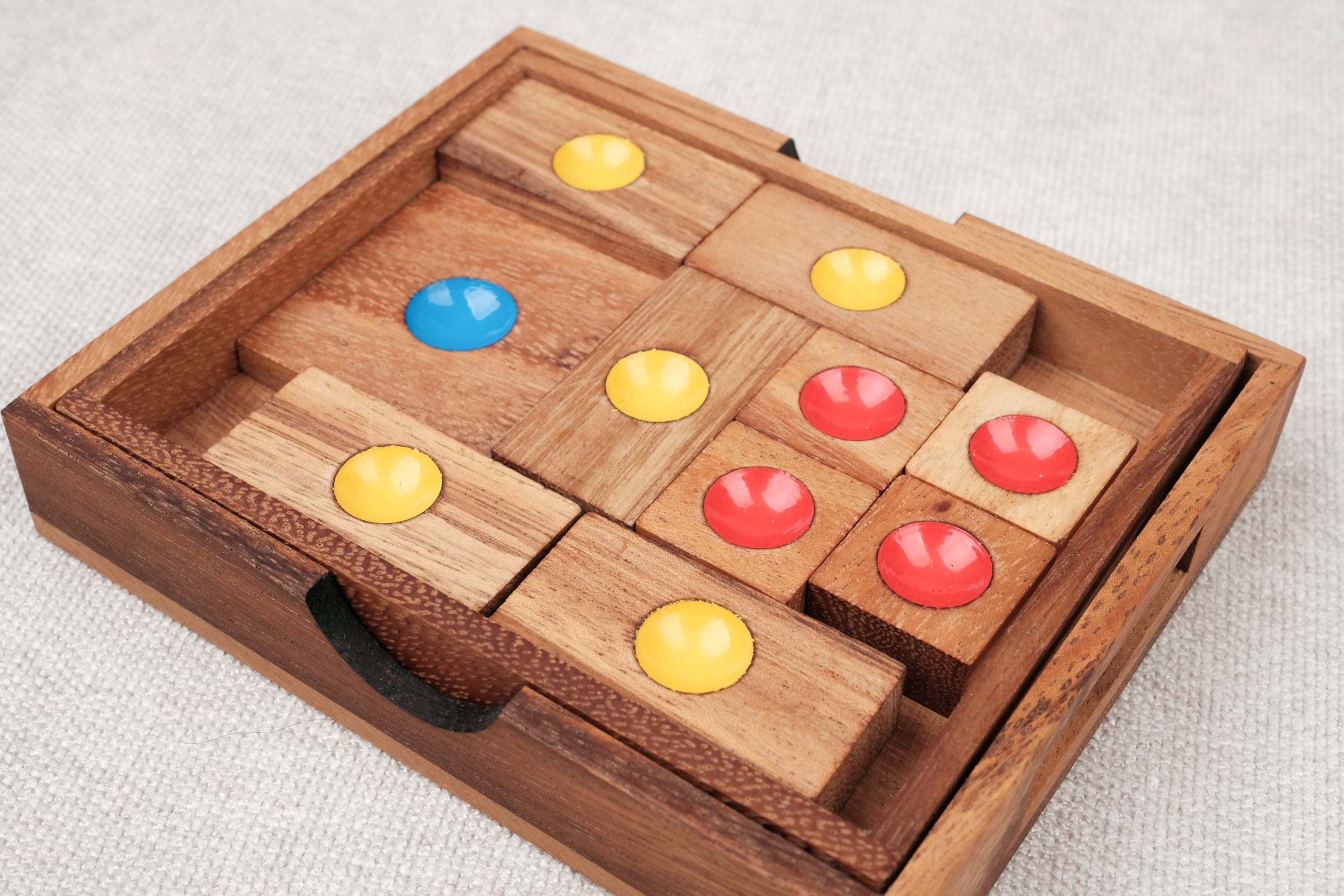 Puzzle L’Âne rouge – L, casse-tête coulissant en bois – Jeux Faugère