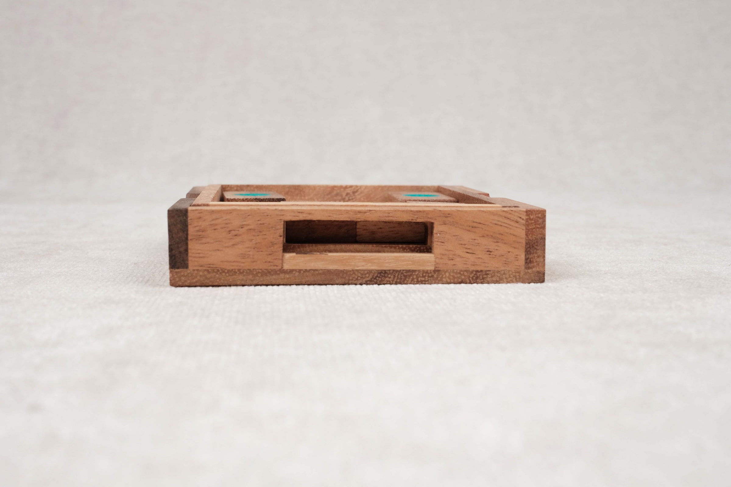 Jeu de logique en bois L’Âne rouge – M – Casse-tête coulissant Jeux Faugère