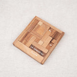 Calendrier puzzle casse-tête en bois avec pièces assemblées