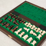 Coffret d’échecs marron format S avec rangement individuel feutré