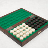 Coffret pliable de dames en bois marron avec pions rangés