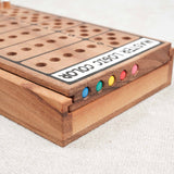 Coffret fermé avec marquage "Master Logic Color"