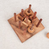 Partie en cours avec alignement des pions bois clair et foncé
